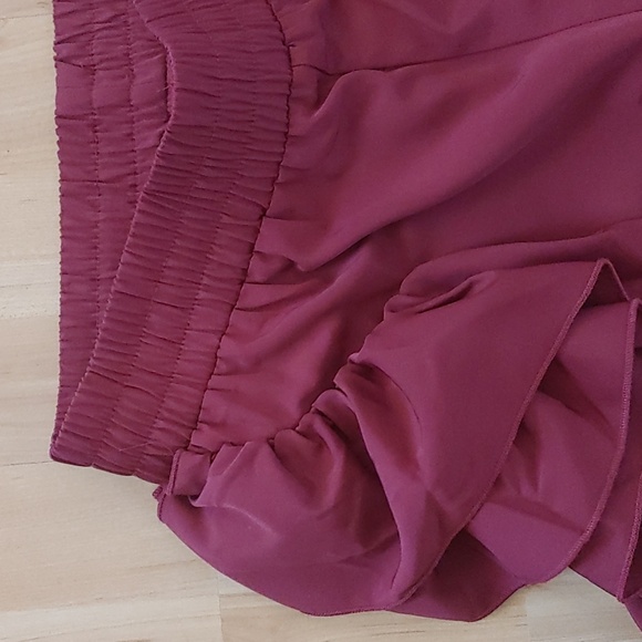 ASOS Design Ruffle Sweatpants in Burgundy Women's Us Size 4 NWT - Picture 10 of 16